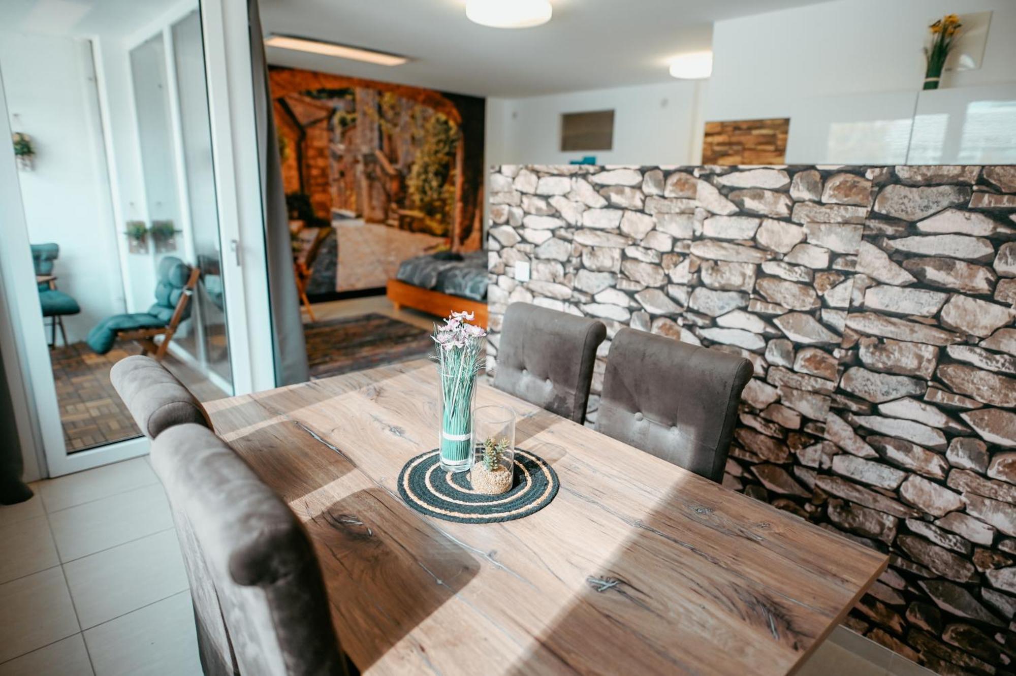Danube Island Apartment 3 Вена Экстерьер фото