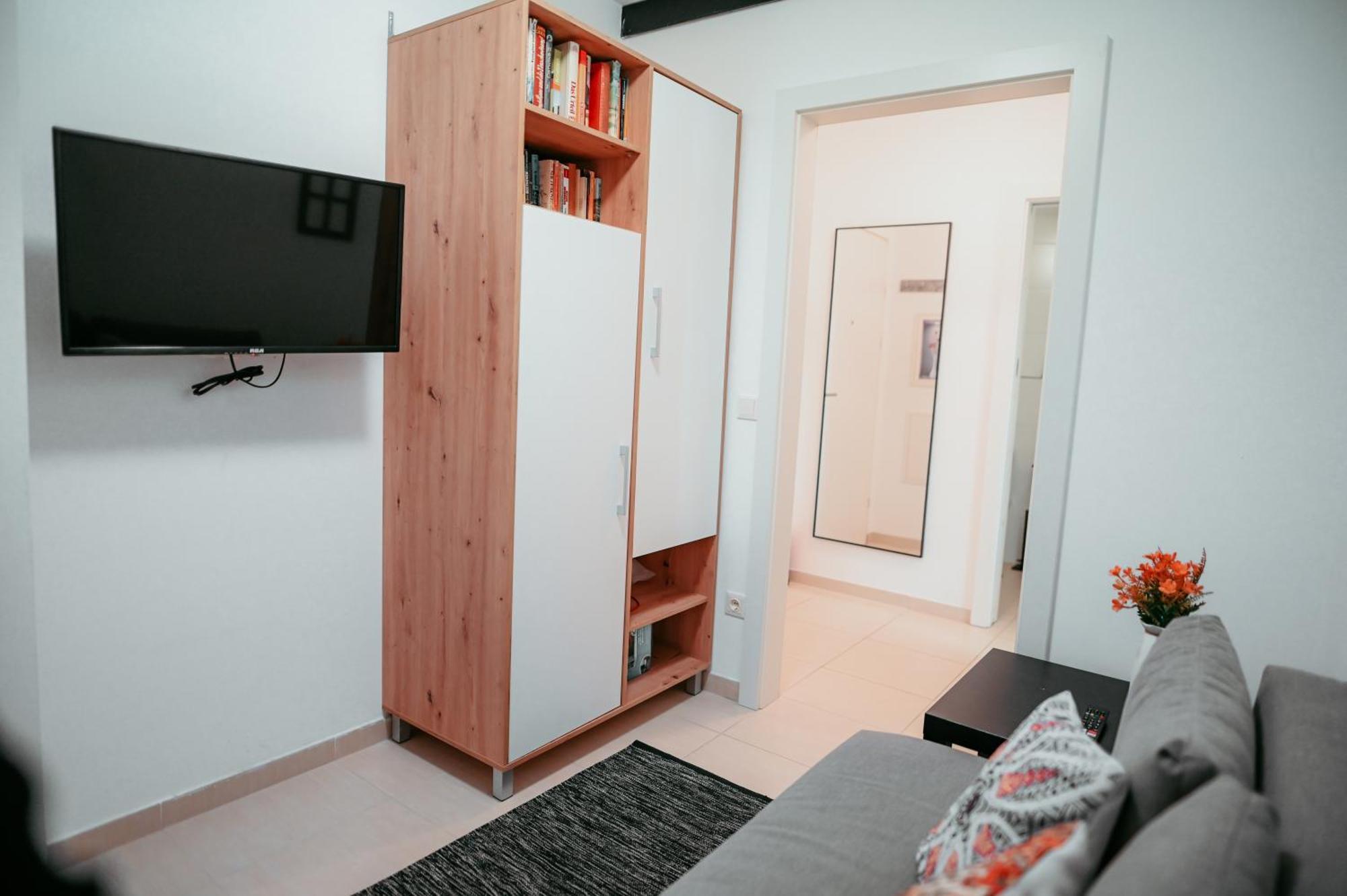 Danube Island Apartment 3 Вена Экстерьер фото
