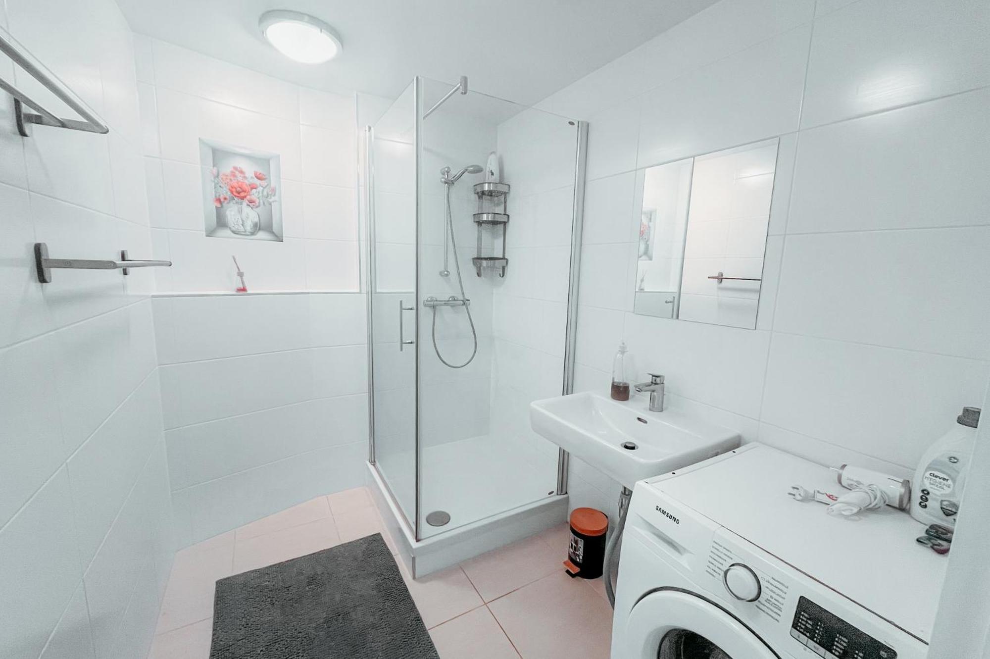 Danube Island Apartment 3 Вена Экстерьер фото